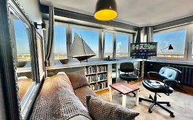Super Apartament Grey Centrum 2X Metro Fast Wifi 300 Mbs Netflix Appletv Smarttv Spotify Panorama Miasta